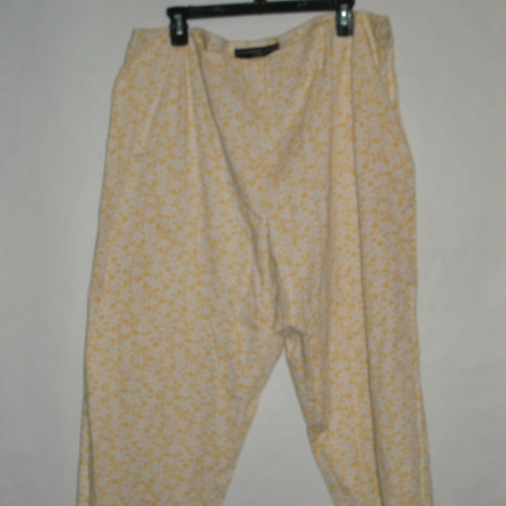 Josephine Chaus Women Capri Pants